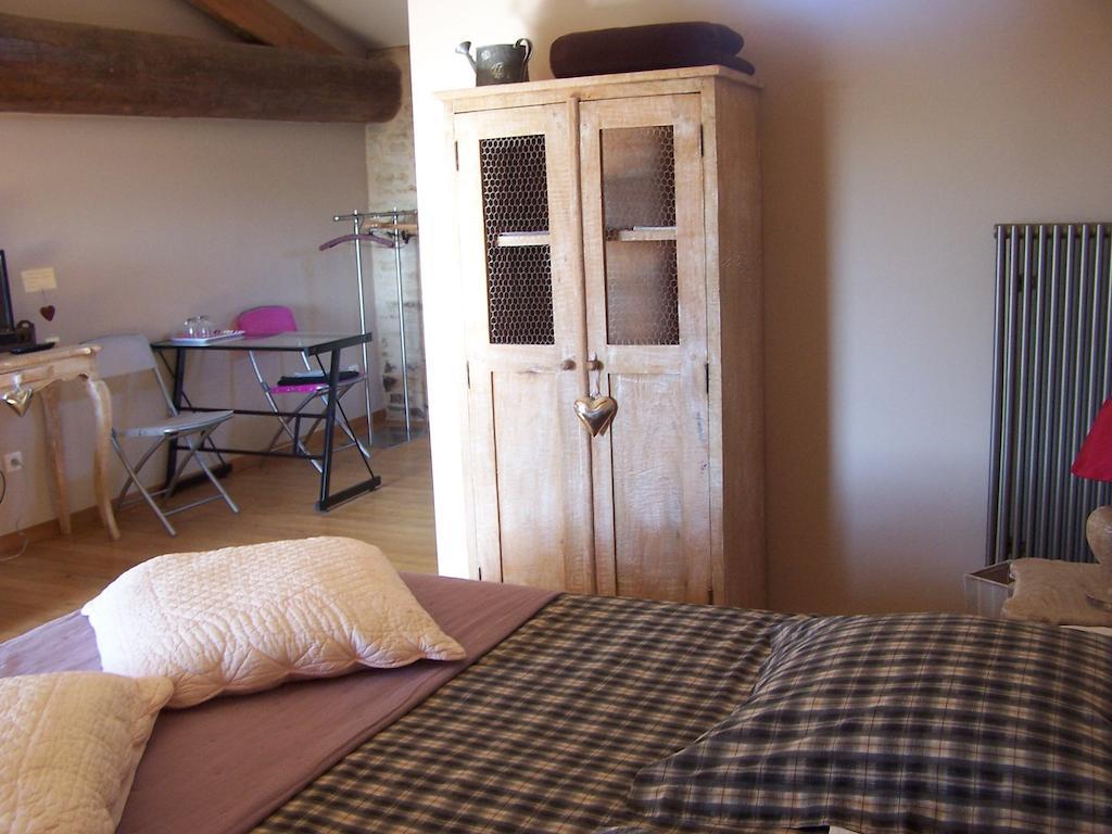 Clos De Pomeir Guest House Pommiers  Rom bilde